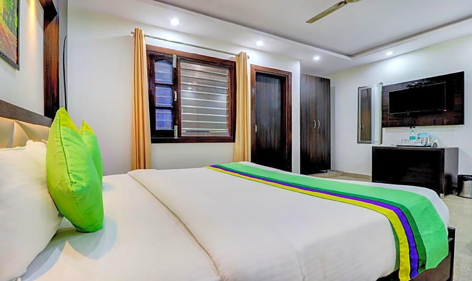 Itsy Hotels NV, Tapovan