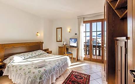 Standard Double or Twin Room with Balcony