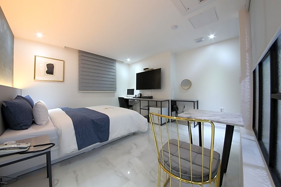 Two Nights Business Hotel