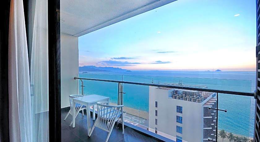 Holi Beach Hotel and Apartments