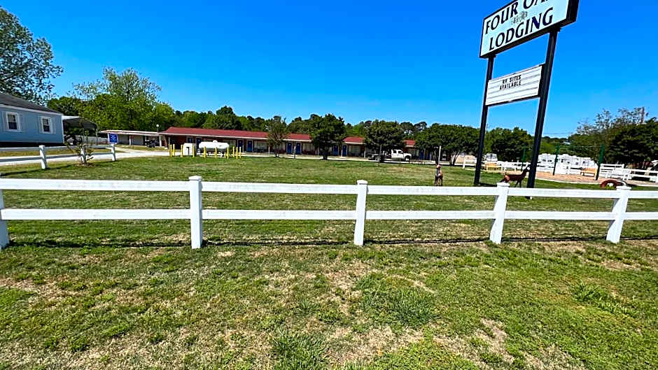 Four Oaks Lodging
