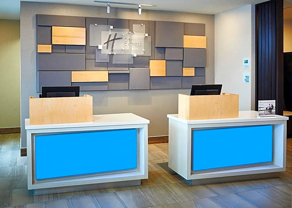 Holiday Inn Express and Suites Brantford By IHG