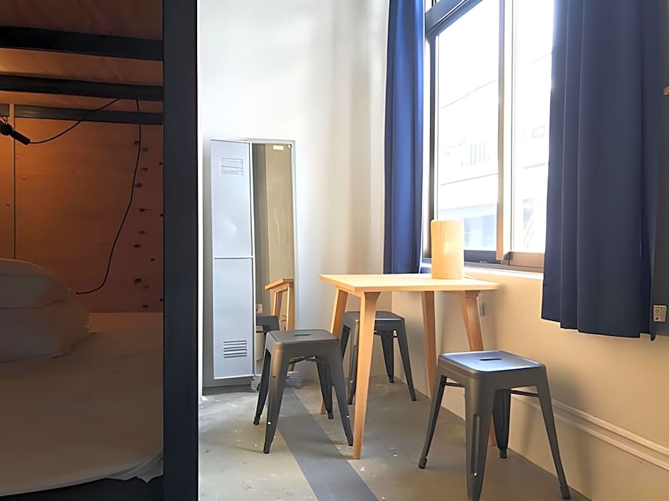 The Kitchen Hostel Ao