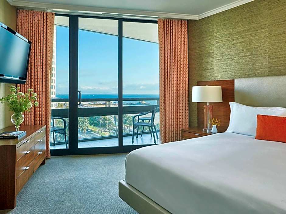 Fairmont Miramar Hotel & Bungalows