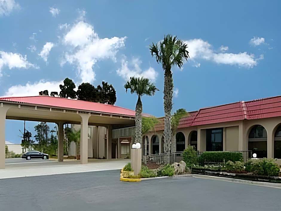 Motel 6-Spring Hill, FL - Weeki Wachee