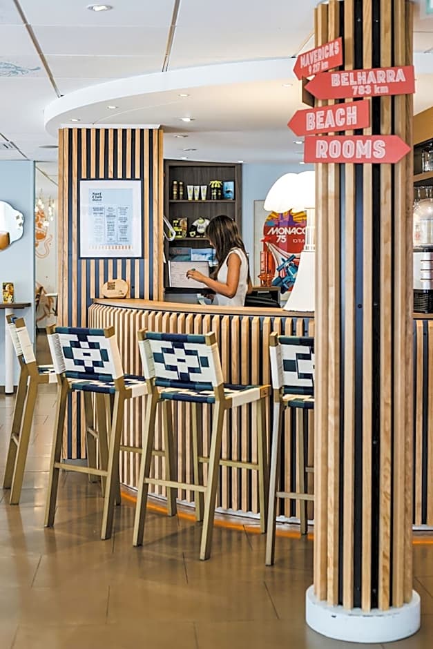 Surf Club Hôtel by Akena - Grande plage