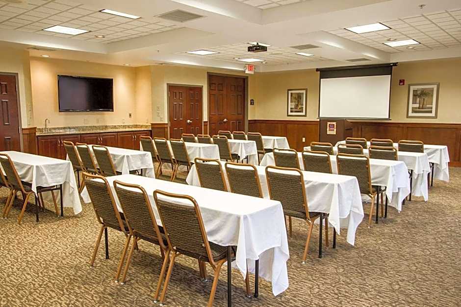 Comfort Suites Grand Rapids North