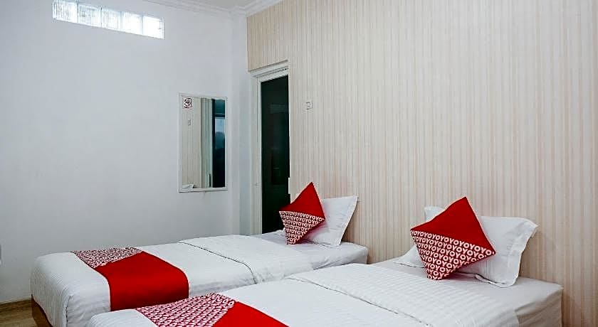 OYO 1454 111 Residence