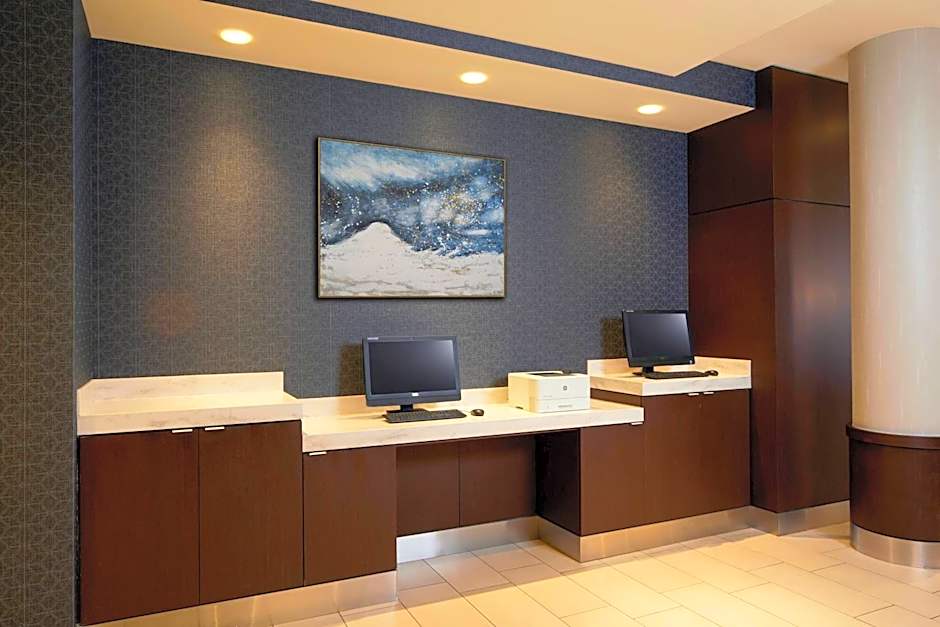 Courtyard by Marriott Los Angeles LAX/Century Boulevard