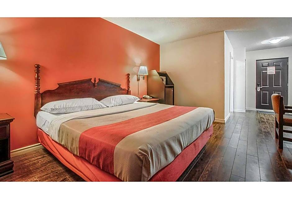Motel 6-Windsor, ON