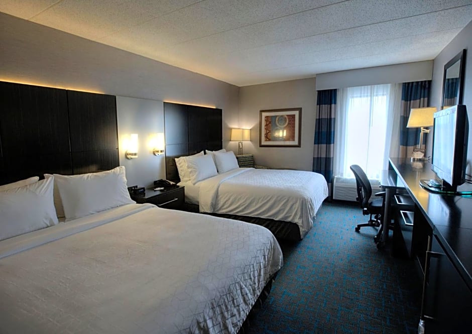 Holiday Inn Express Janesville-I-90 & US Highway 14