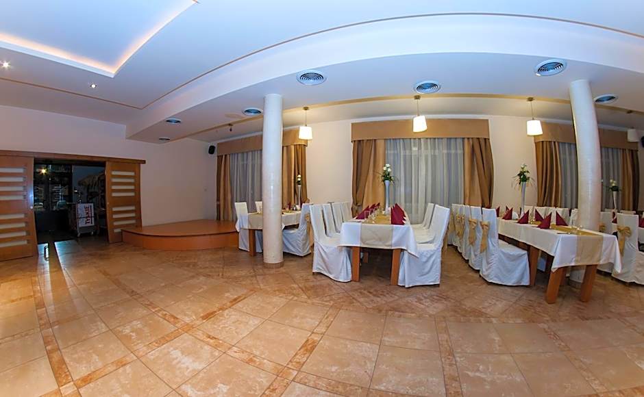 Hotel Marand
