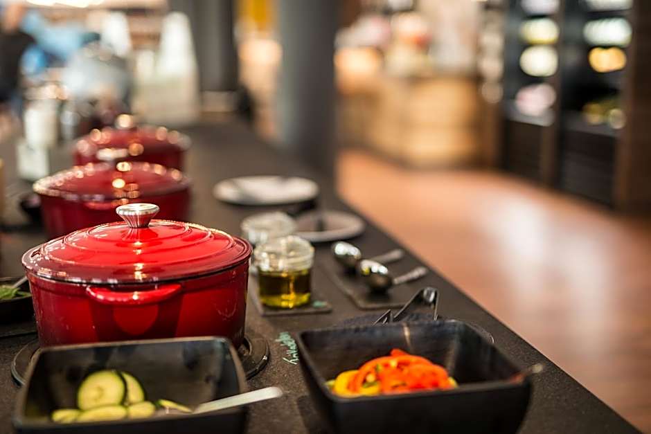 Holiday Inn - the niu, Saddle Furth By IHG