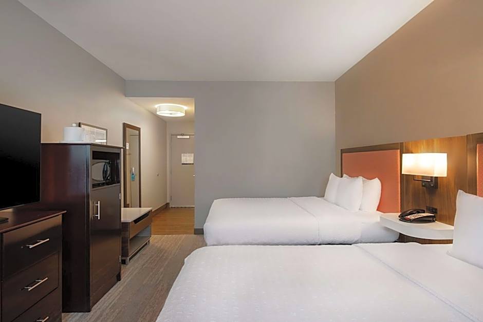 Hampton Inn By Hilton & Suites Harvey