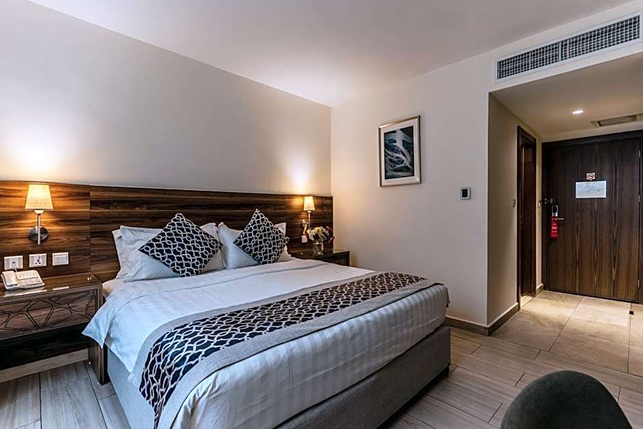 Lacosta Hotel