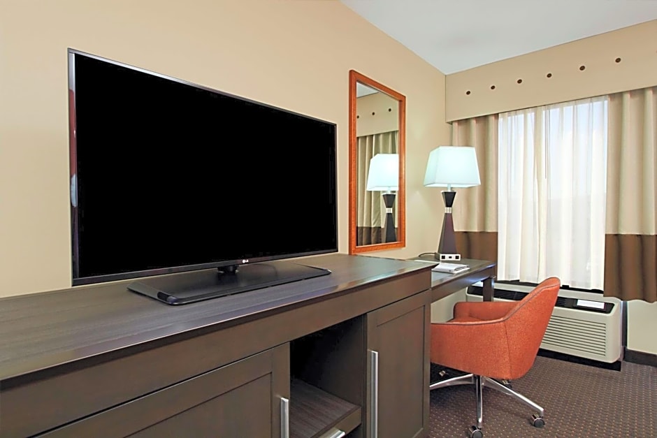 Hampton Inn By Hilton Columbus-Airport