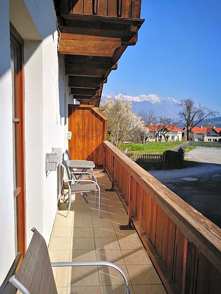 Stauder Gasthof – Mutters, IL