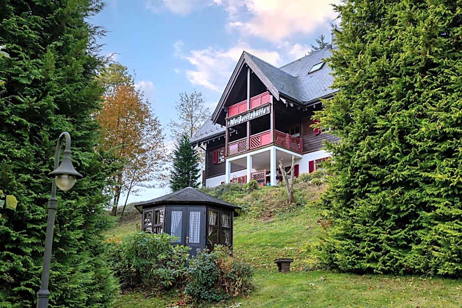 Ferienanlage Zum Silberstollen 2 Häuser am Berg Polderhof und Weißeritzhütte