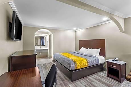One-Bedroom Suite