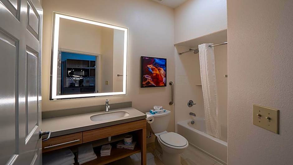 Candlewood Suites Baytown By IHG