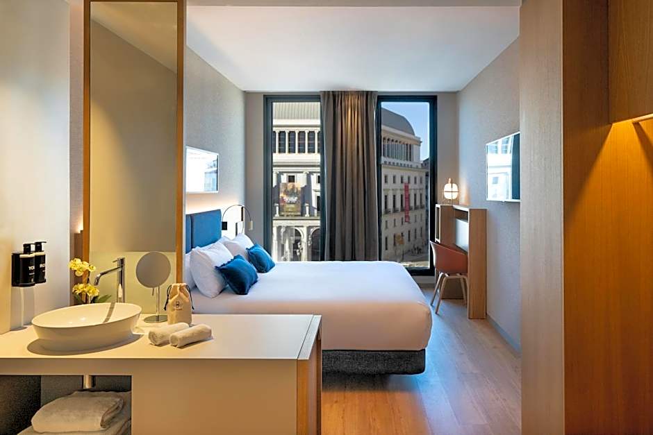 Deluxe Double Room Plaza View — 8 fotoğraftan 1. fotoğraf