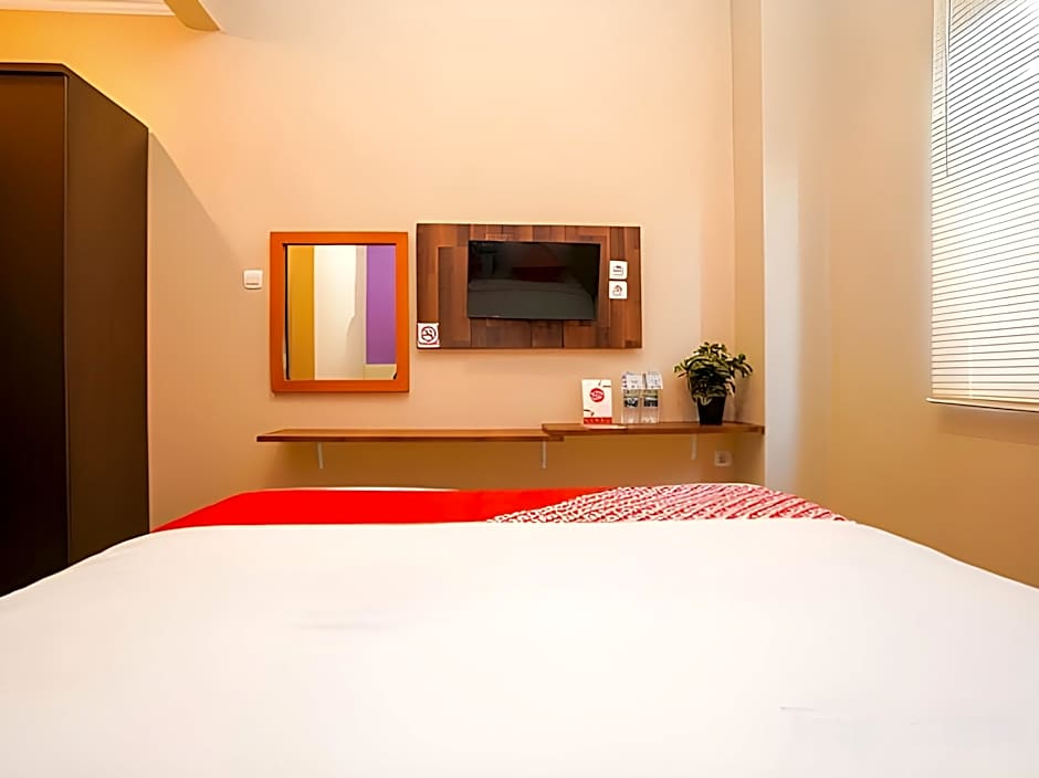 Hotel O Surabaya near Surabaya Town Square formerly Kupang Gunung Residence