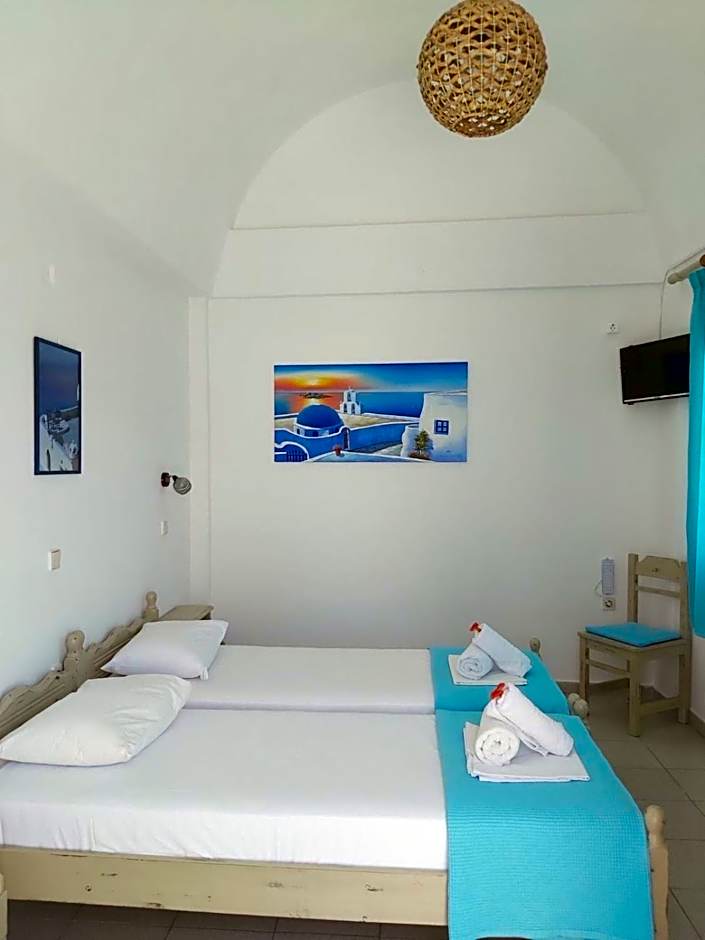 Anna Maria Rooms Santorini