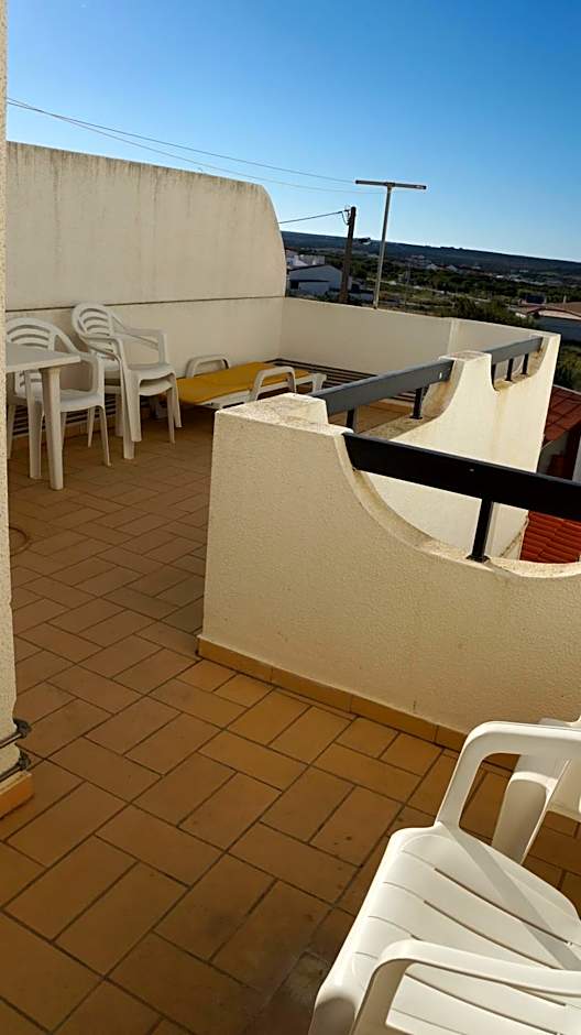 Apartamentos e Quartos Atalaia