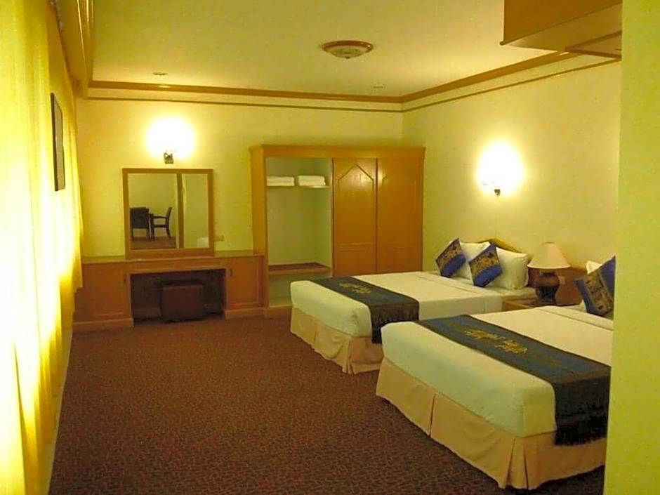 Merlin Grand Hotel