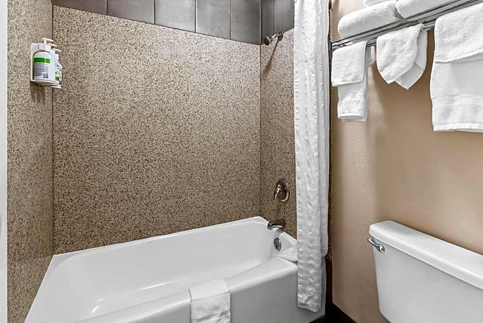 Baymont by Wyndham Port Arthur/Groves Area