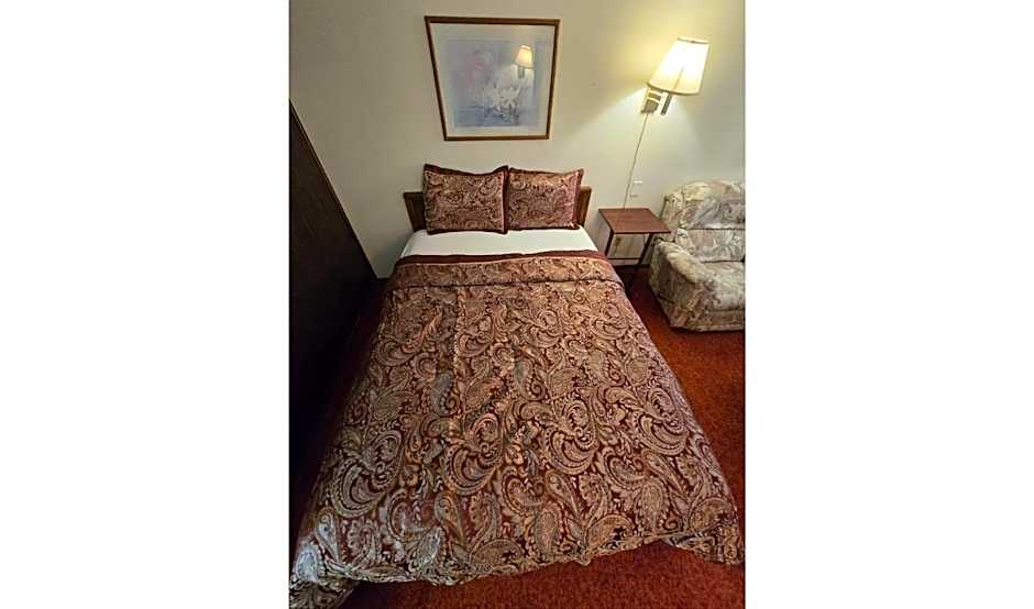 OYO Sandman Inn