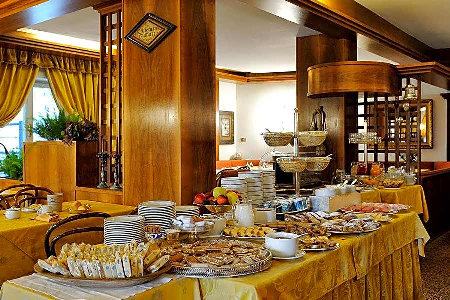 Hotel Touring