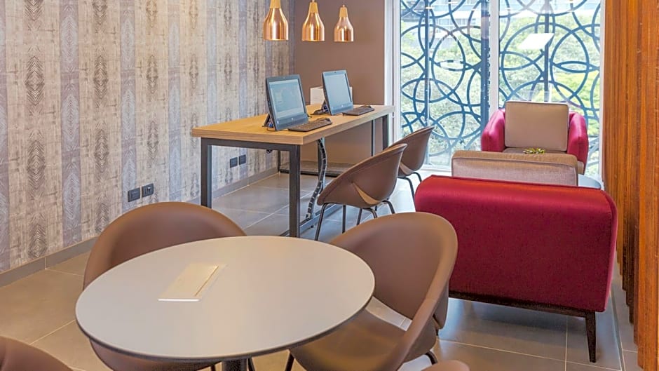 City Express Plus by Marriott Medellín Colombia