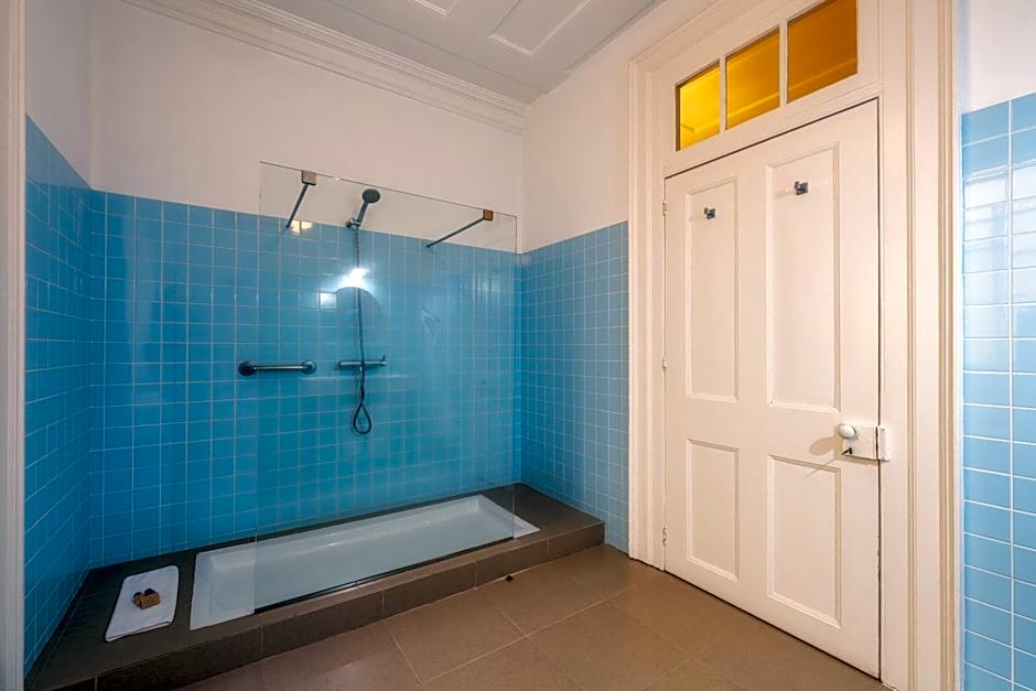 The Wine Lodges by An Island Apart