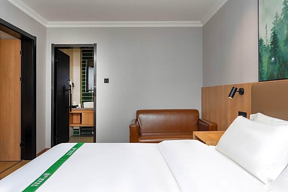 GreenTree Inn Taizhou Taidong Railway Station Business Hotel
