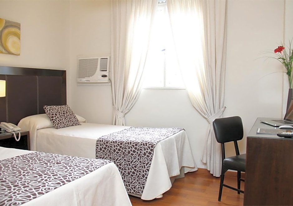 Hotel Carlos V by DOT Urban