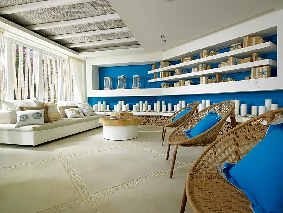 Artemis Deluxe Rooms