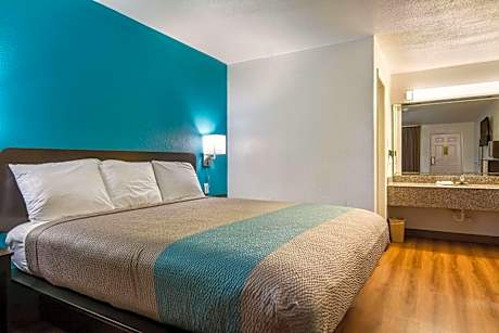 Motel 6-Freeport, TX