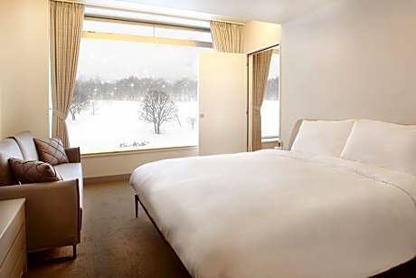 Executive Suite - Non-Smoking