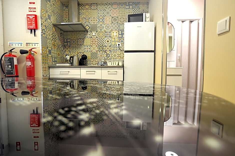 Rooms DP – Setubal, SC
