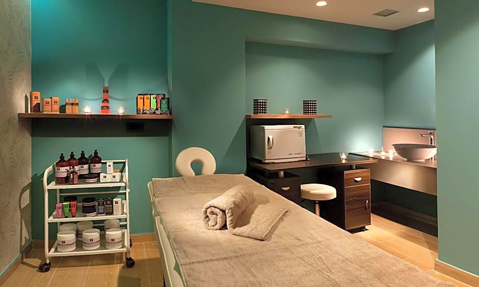 Blue Lagoon City Hotel