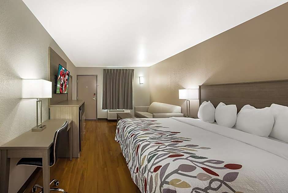 Red Roof Inn & Suites Thomasville