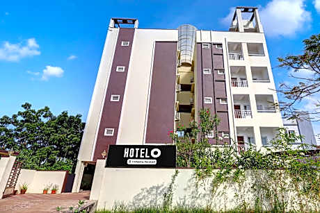 Super Hotel O Ramaraopet Near Kakinada Beach
