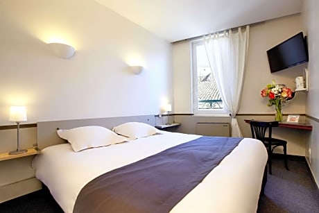 Standard Room - 1 Double Bed