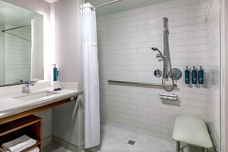 DoubleTree By Hilton Hotel Boston/Westborough