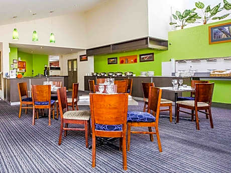 ibis Styles Canberra Eagle Hawk