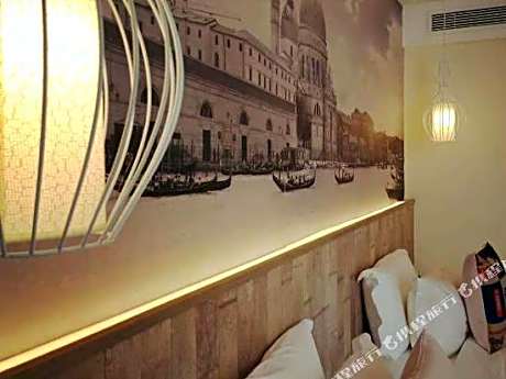 YuanMeiHao Hotel (Pingyao Old City High Speed Railway Station)