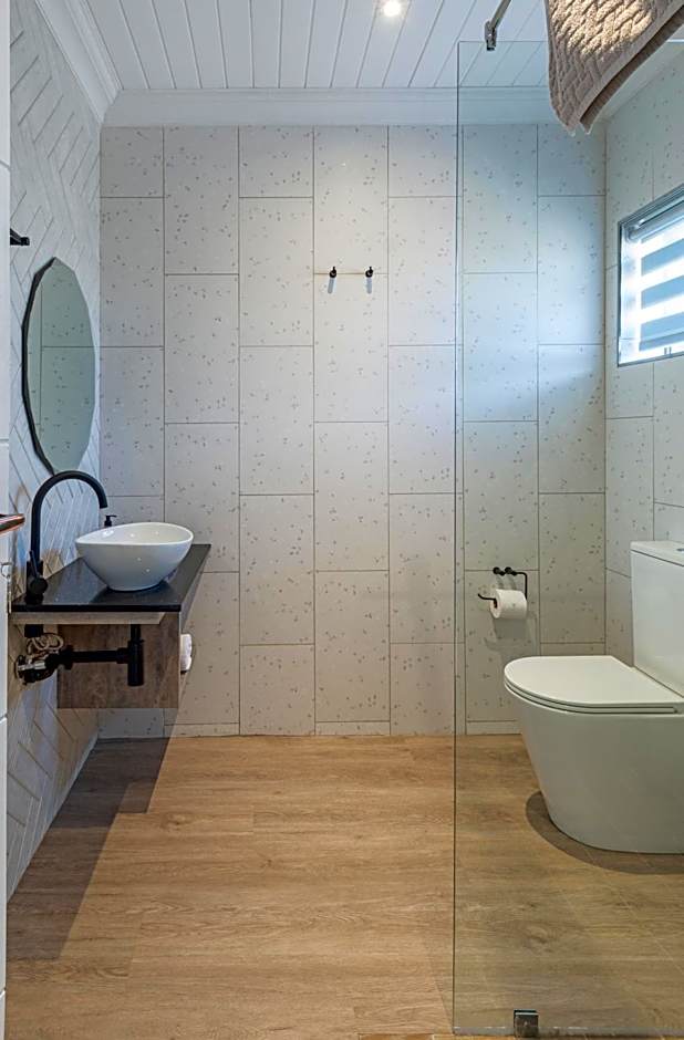 A' Queenslin Guesthouse