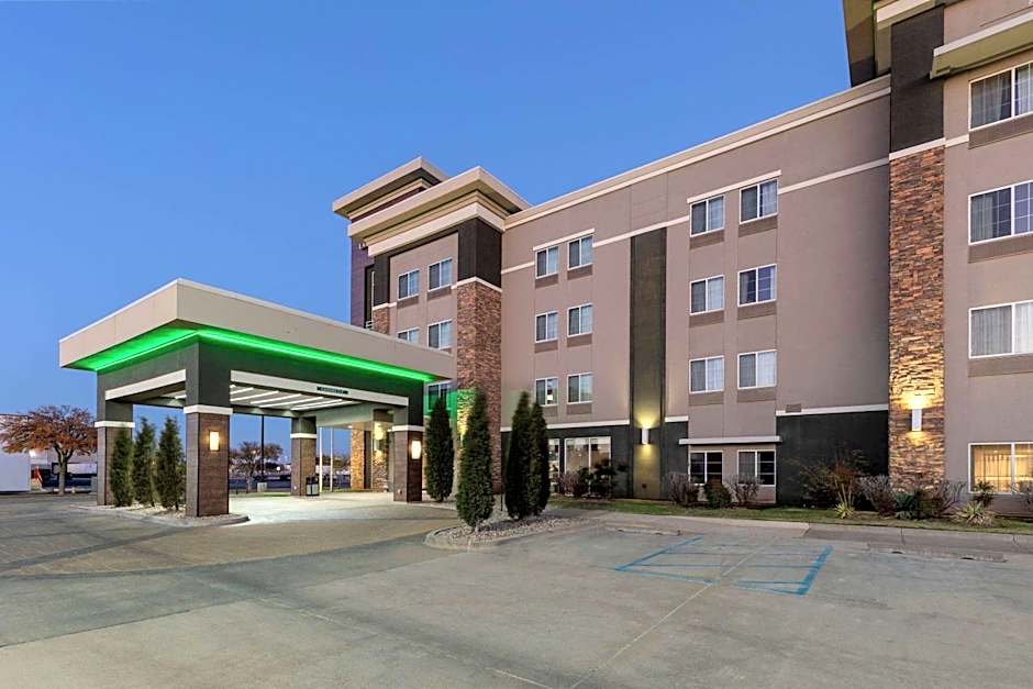La Quinta Inn & Suites by Wyndham Wichita Falls - Msu Area
