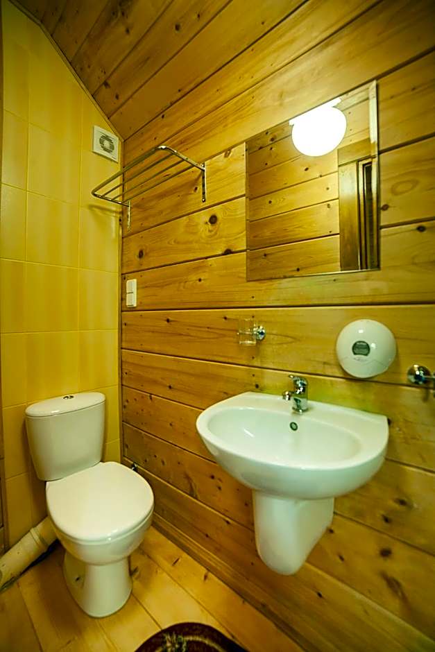 Hotel Dworek Wapionka